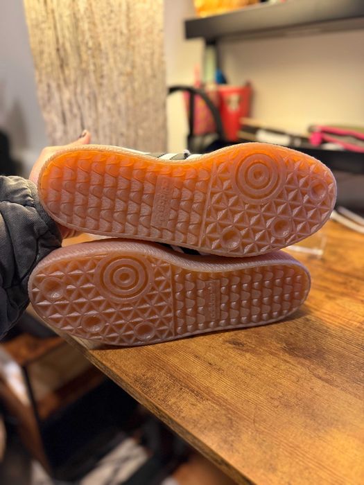 Adidas Originals Women's Sambae (engano no tamanho)