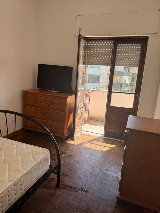 Quarto para arrendar