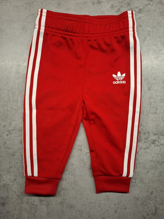 Komplet Adidas w stanie bardzo dobrym