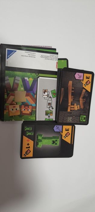 Minecraft explores gra karciana