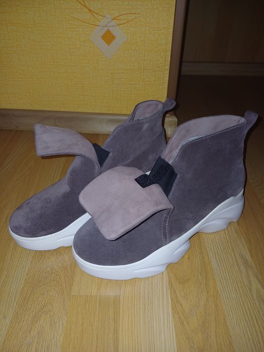 Ботинки зимние замшевые