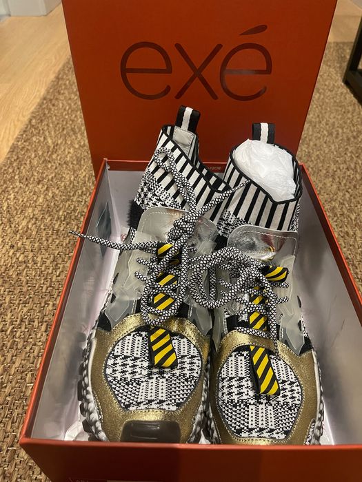Sapatilhas marca exé