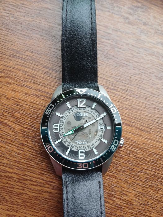 Zegarek Lorus Seiko automat gwar.2lata.stan bdb.