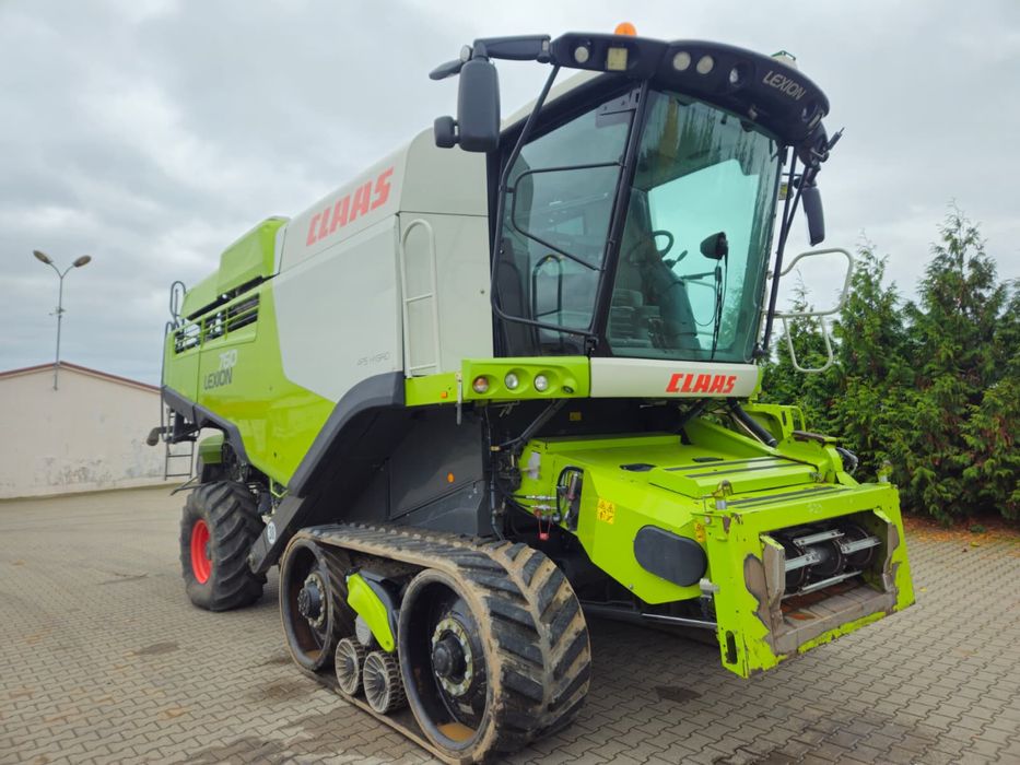 Claas Lexion 760TT + V930