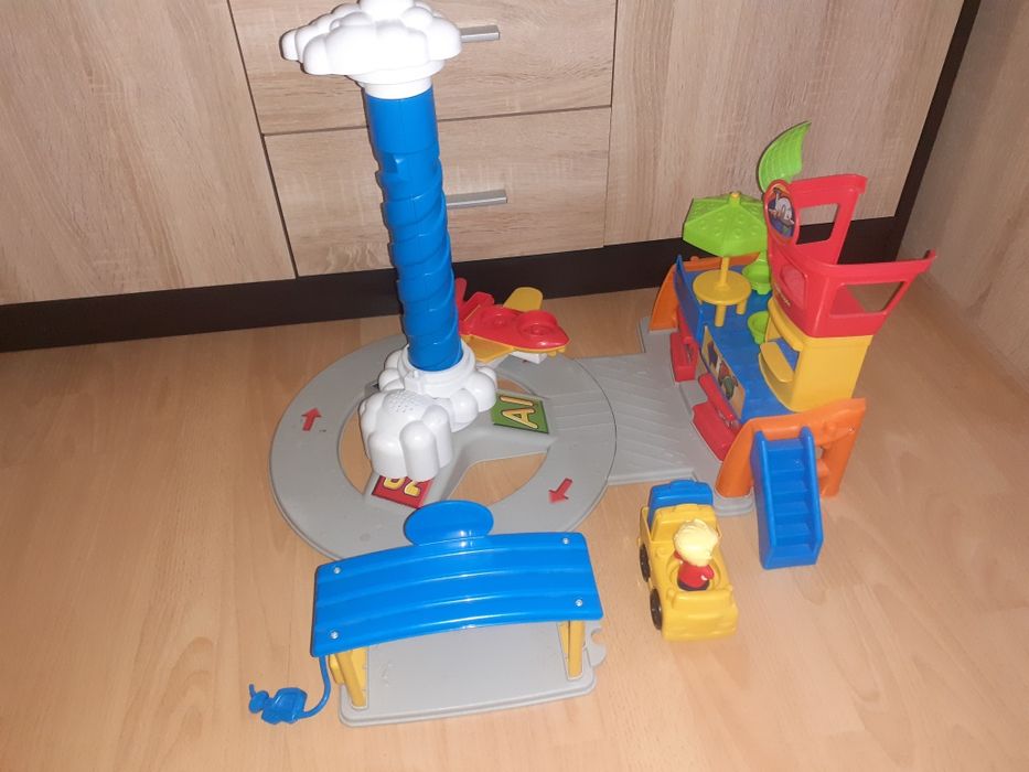 Fischer Price Lotnisko ,Little People mali odkrywcy.