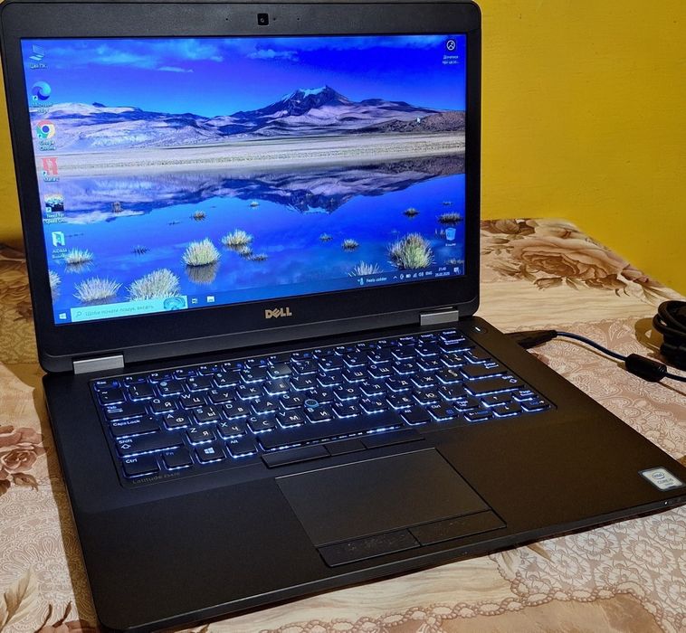 Dell Latitude E5470, батарея тримає 3-3,5 годин. (Ціна договірна)Повністю готовий і робочий ноутбук