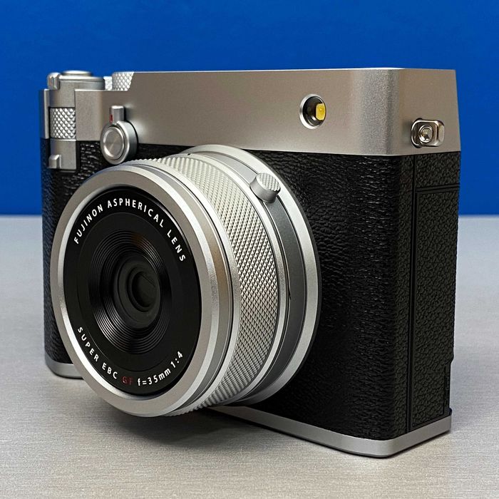 Fujifilm GFX 100RF | 102MP