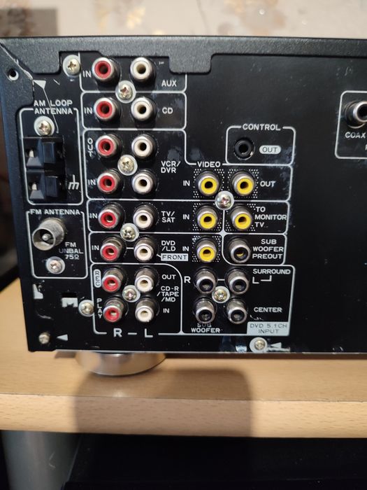 Ресивер pioneerVSX-609RDS.
