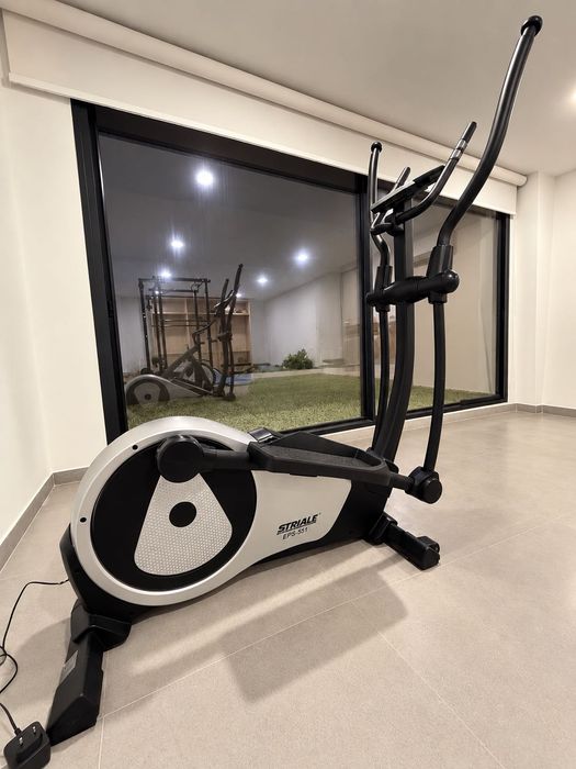 Elíptica Striale – 100 €