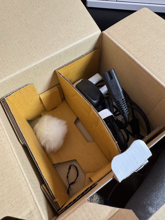 Бездзеркальна камера Sony ZV-E10