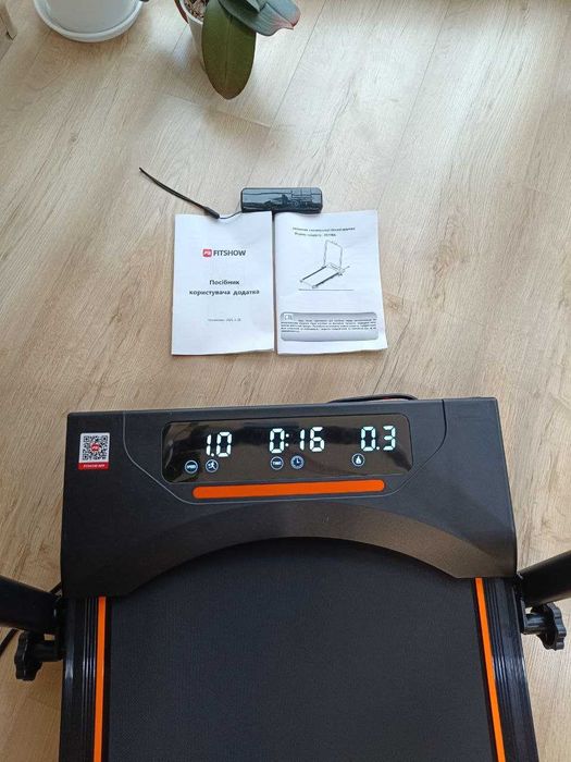 Бігова доріжка Fitonix 10км/год до 110 кг Bluetooth регульований нахил