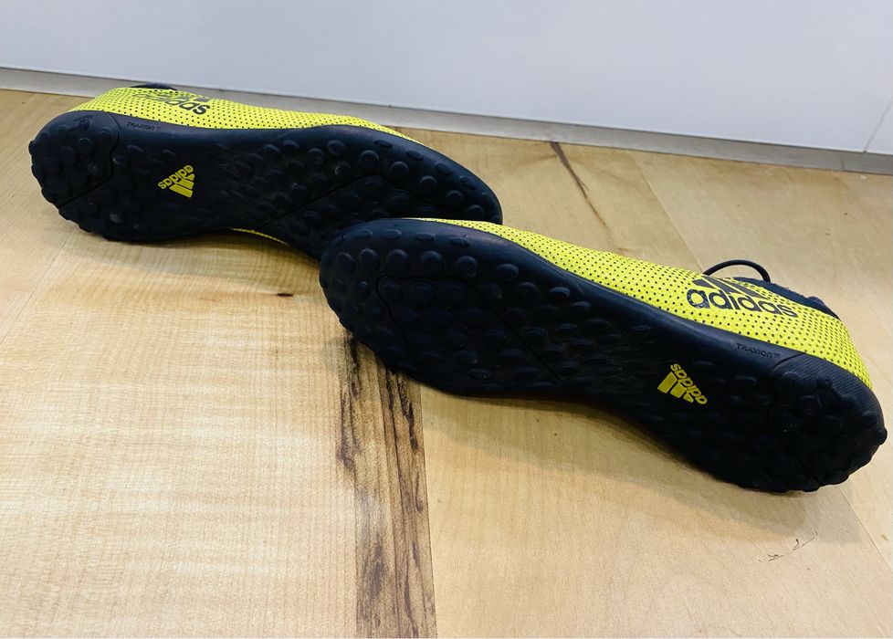 Turfy Adidas Techfit 38