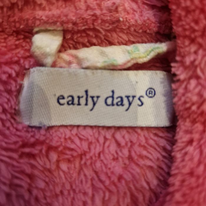 Szlafrok niemowlęcy dla dziewczynki