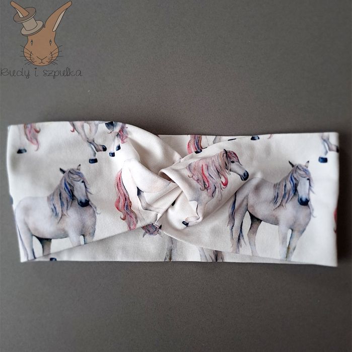 Opaska na głowę z motywem konia