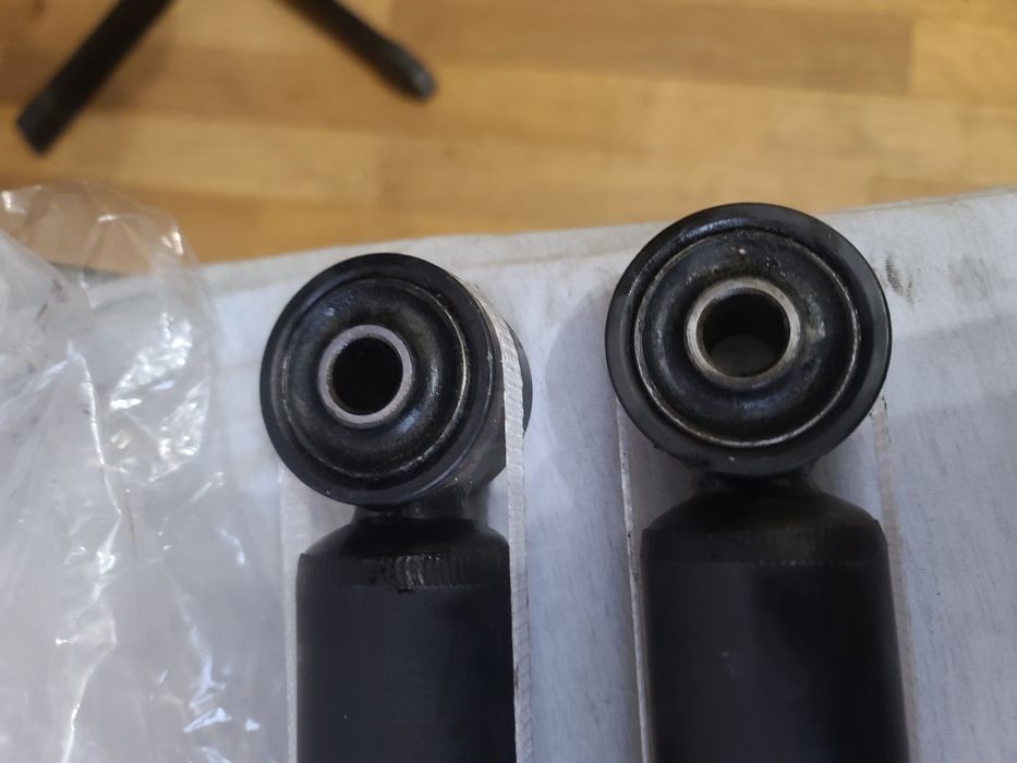 Амортизатор задний VW Jetta Passat Touran CC