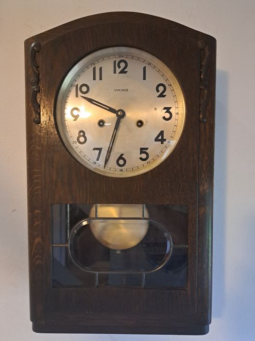 Zegar wiszący gabinetowy Junghans Viking