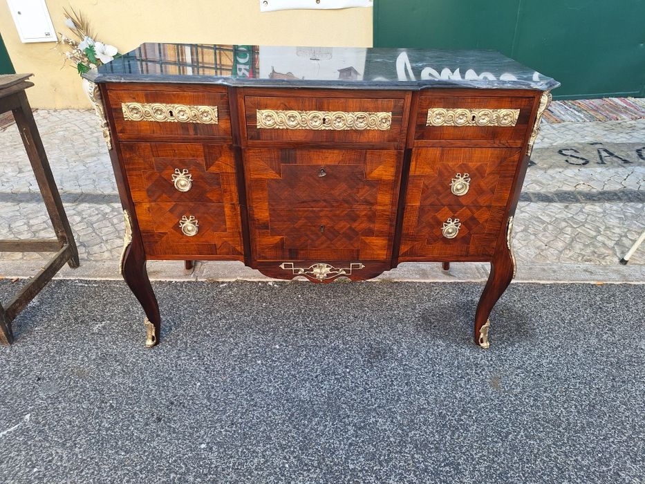Comoda Louis XV  antiga