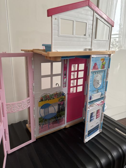 Skladany domek dla Barbie Mattel