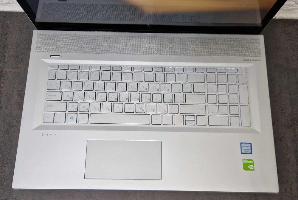 Ноутбук HP Envy i7-8550U/16/128/1 тб /NVIDIA/Ексклюзив