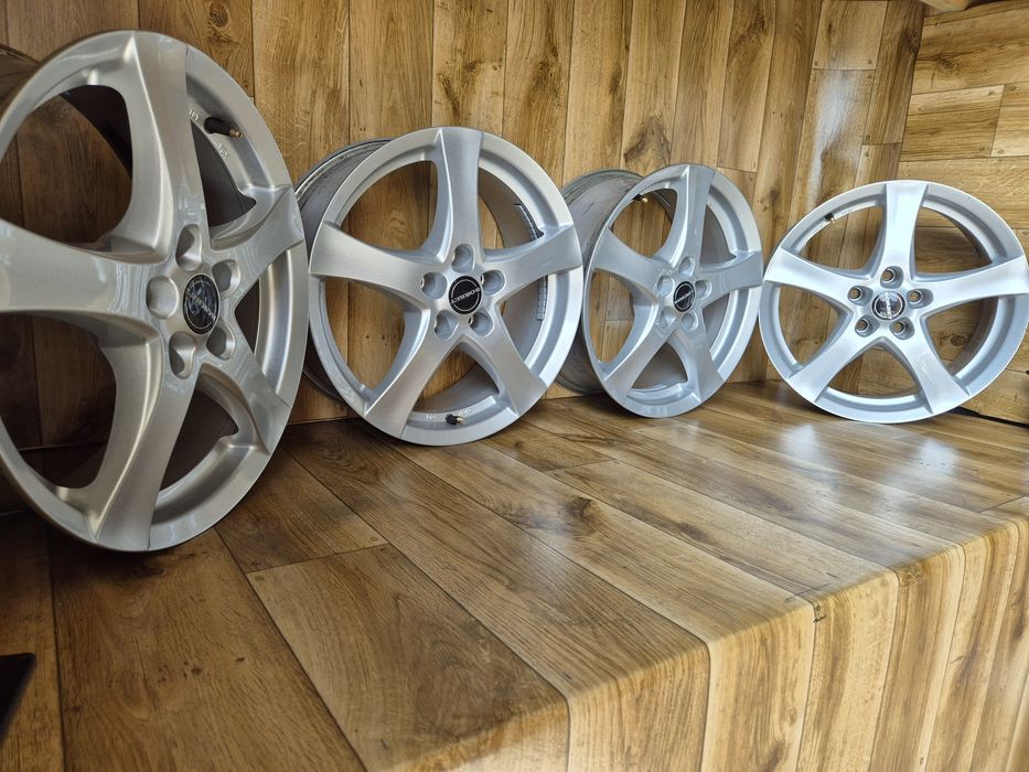 Alufelgi Borbet 17 cali 5x112 et40 7j stan idealny  Audi VW Seat skoda