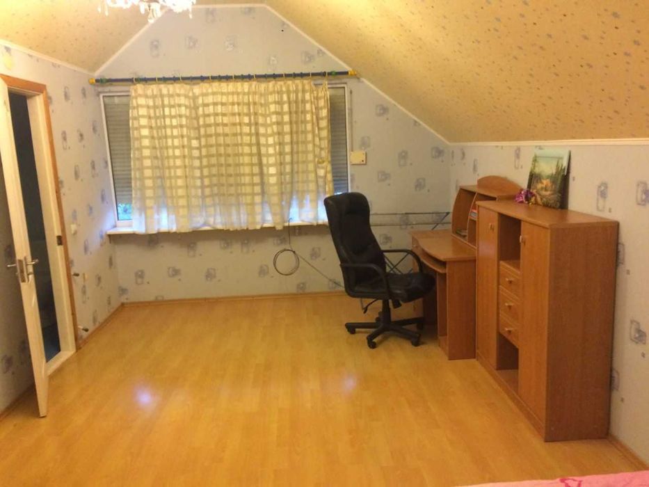Сдам  дом с теплым бассейном . На Калиновой!