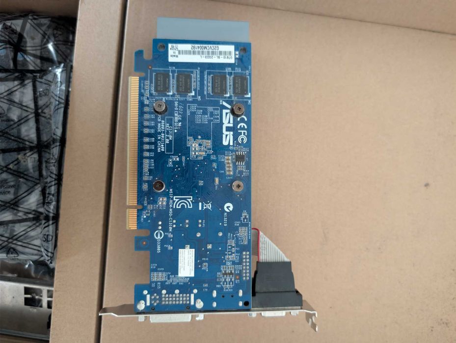 Hardware PC: i7-4770, i5-6400, 20GB RAM DDR3 + 3 GPUs NVIDIA