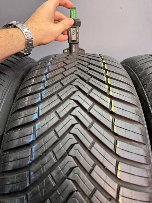 Шины БУ 235 50 R 19 Continental ALLSEASONCONTACT Всесезон Комплект