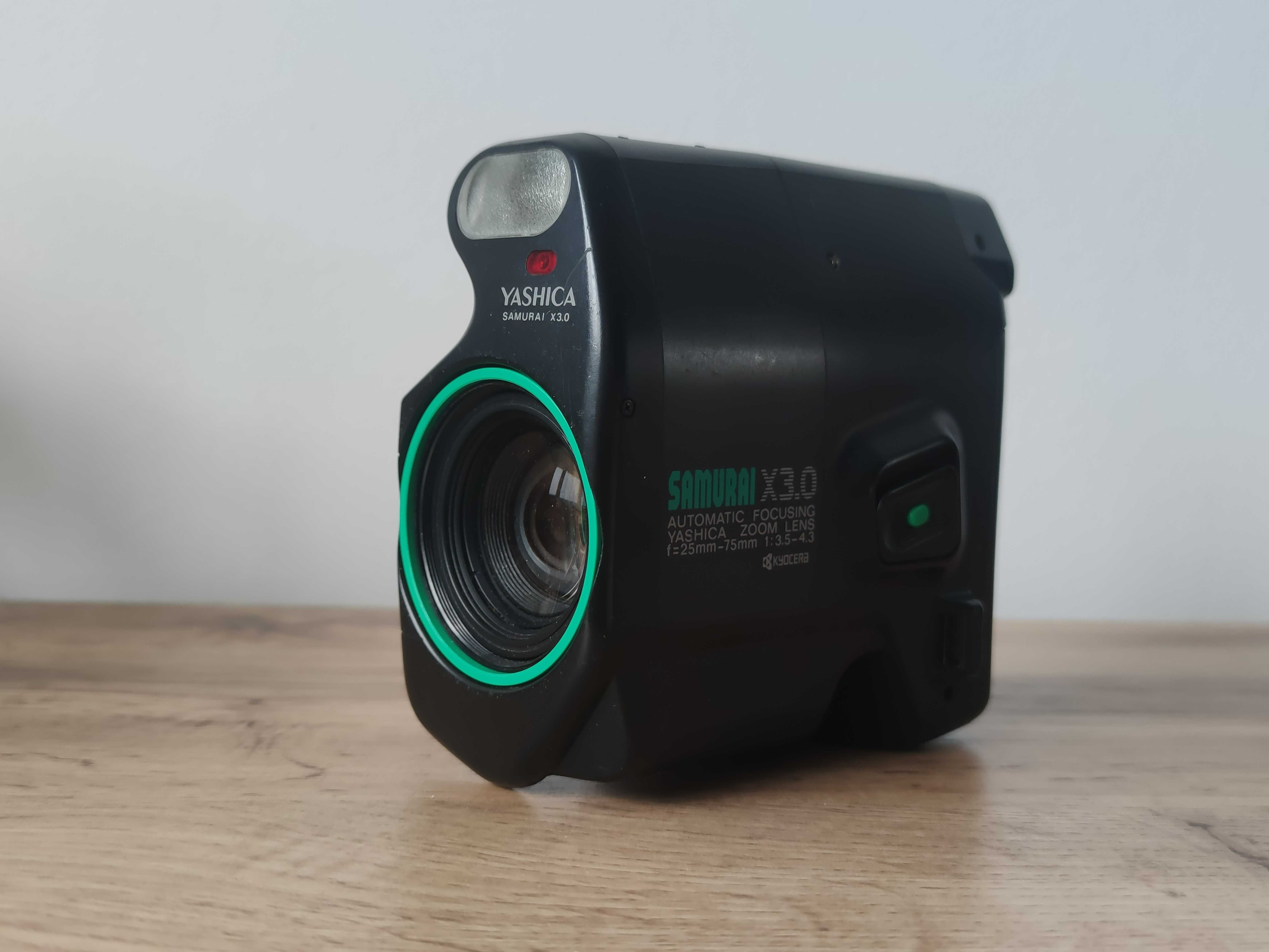 Kyocera Yashica SAMURAI x3.0 Black Green Half Frame Film