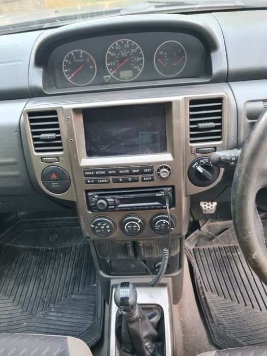 Нісан EXTREIL.2.2