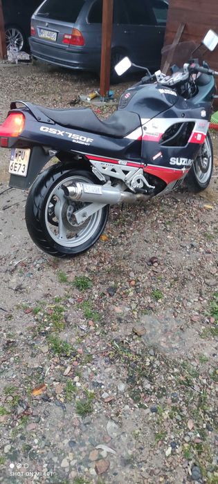 Suzuki gsx 750f.