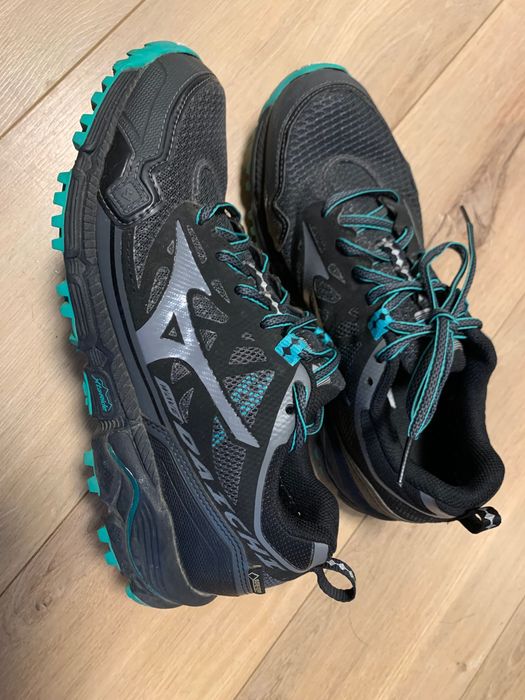 Кросівки Mizuno унісекс , 39 розміру
