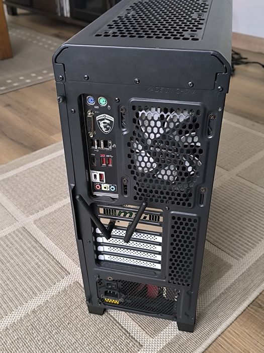 PC GAMING/ Desktop i5