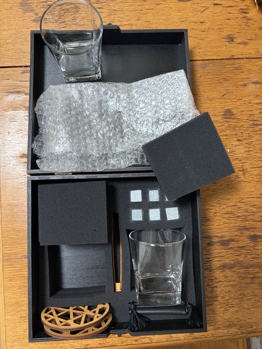 Новий Whisky Stone premium set подарунковий набір склянок та каменів для віскі у ящичку