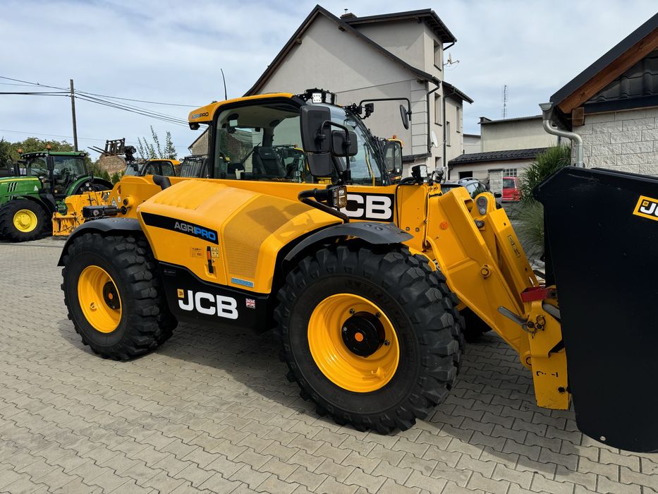 JCB 542-70 AGRI PRO 2019r. 145km DTVT LED 541,560 manitou
