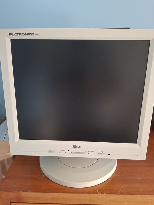 Monitor LCD LG Flatron 782LE