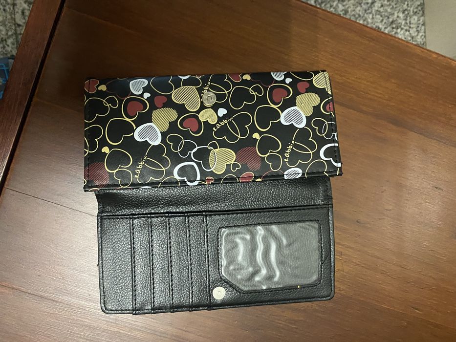 Porta moedas novo