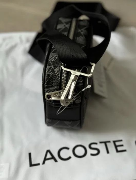 Сумка Lacoste  .