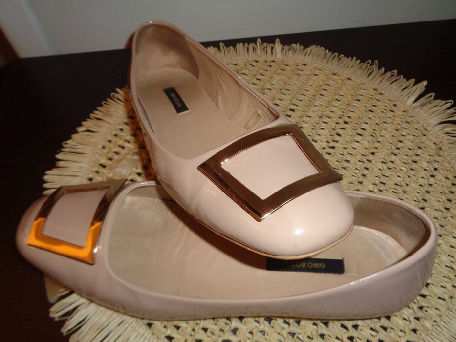 Buty damskie w kolorze cielistym lakierki Gino Rossi 39