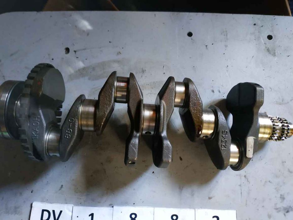 Nissan Juke F15 2010-2019 Колінвал HR16 DV1883 122011KA0A