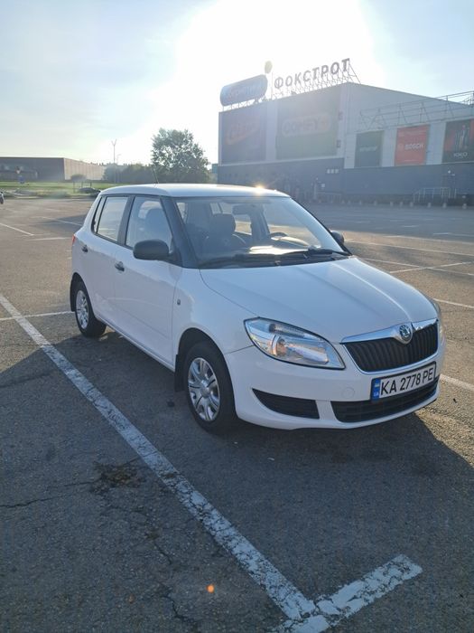 Продам Skoda Fabia 2011 року, 1.2 бензин