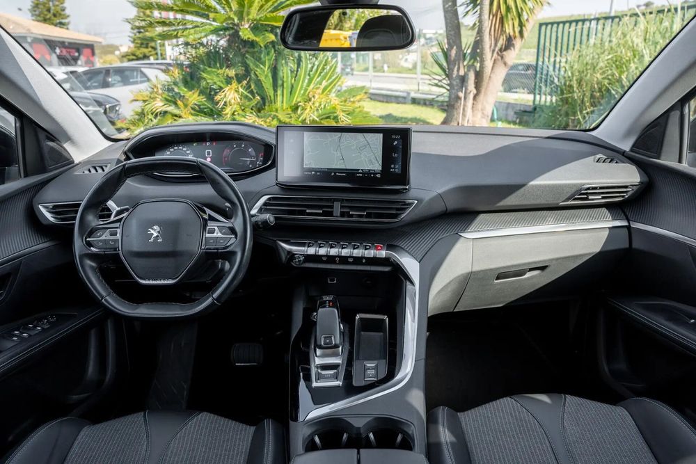Peugeot 5008 1.5 BlueHDi Allure EAT8