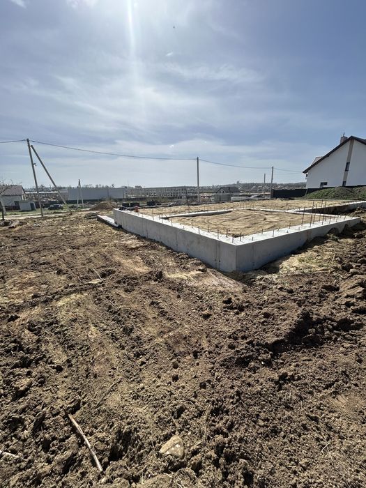 Вирівнювання ділянок підсипка засипка планування