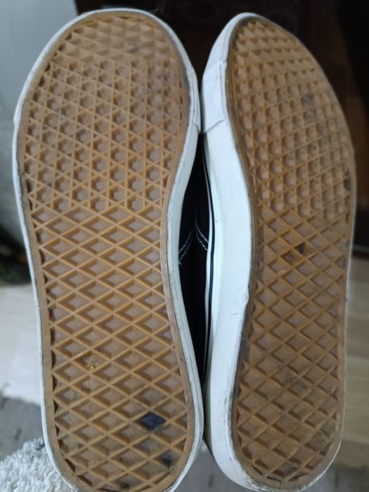 Кросівки розмір 40