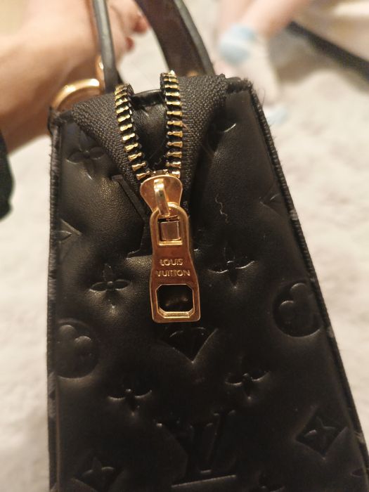 Mała torebka Louis Vuitton