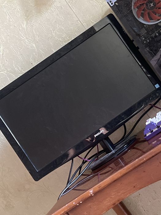 Монитор Philips 60 hz