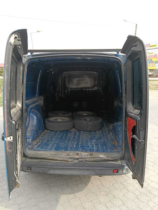 Auto Fiat Doblo