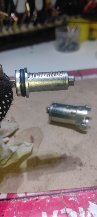 Личинка замка Mercedes sprinter w906 06-г.в. VW crafter 06-