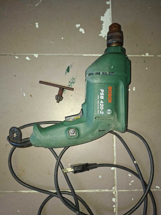 Berbequim Black&Decker PSB 420-2, usado a funcionar