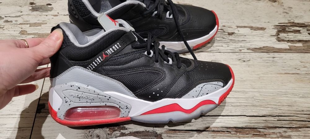 Nike Jordan buty r 39