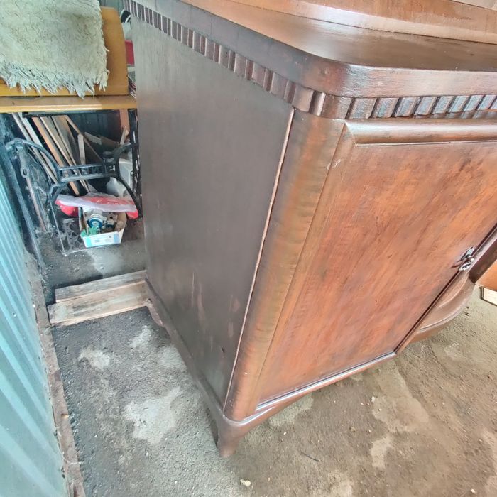 Kredens z nadstawką, komoda